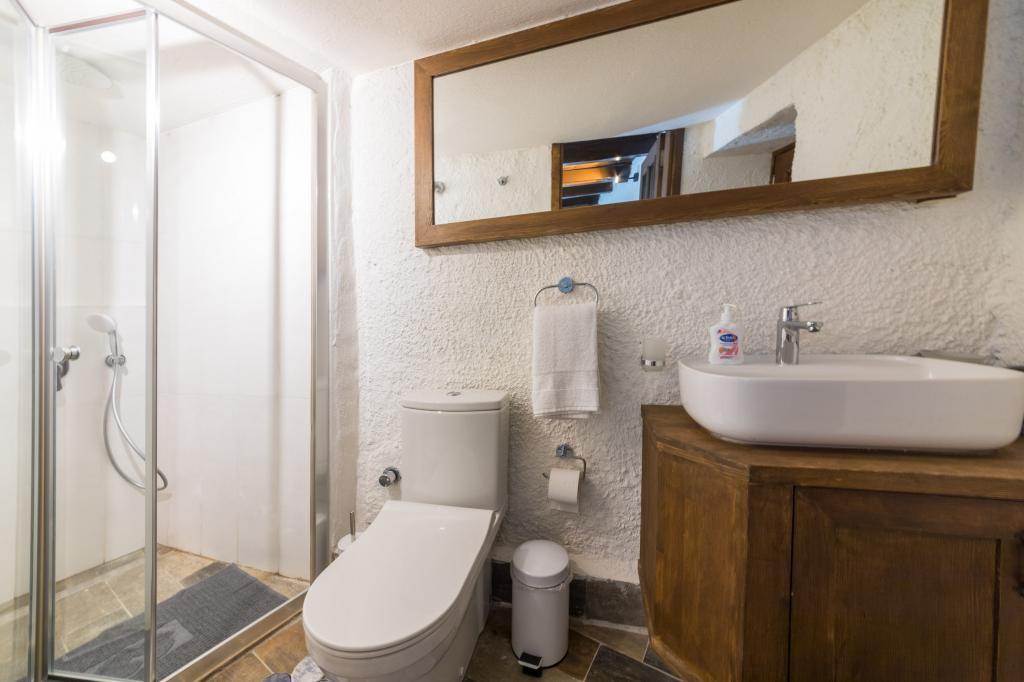 Seren Homes — 10