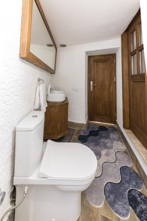 Seren Homes — 8