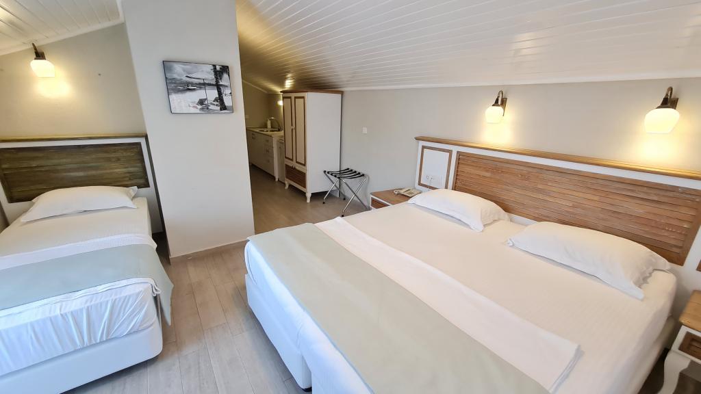 Datça Beyaz Ev Otel — 8
