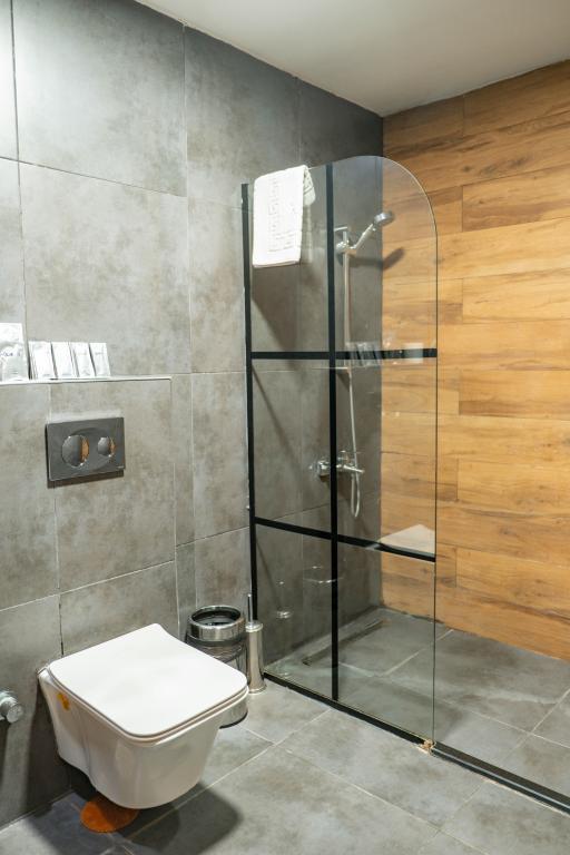 Eva Hotel — 5