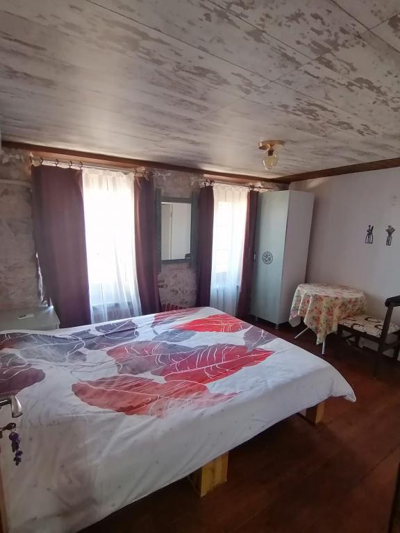 Ateşin Konuk Evi — 8