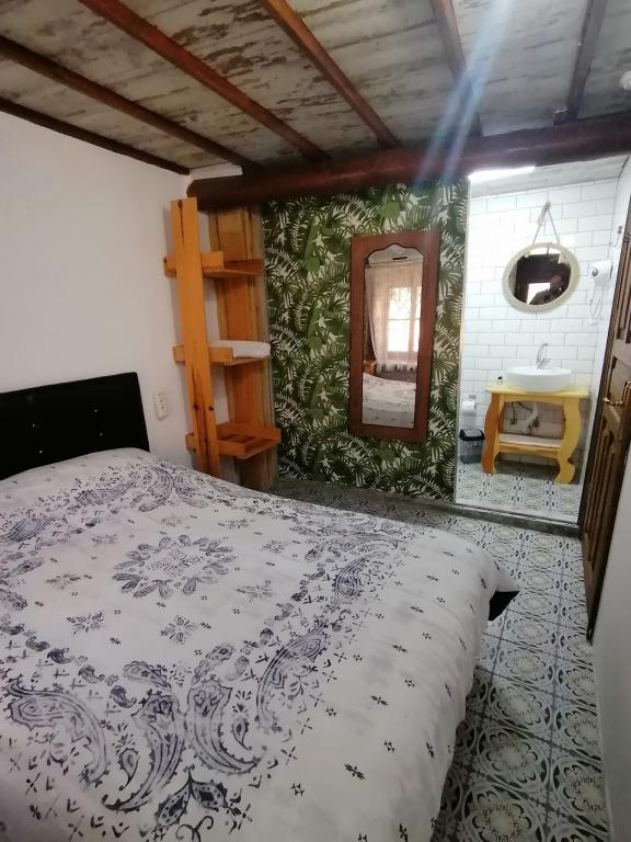 Ateşin Konuk Evi — 10