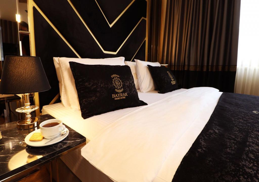 Bayrak Grand Hotel — 6