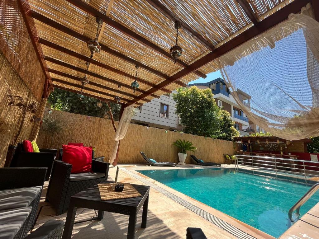 Beyaz Melek Hotel — 6