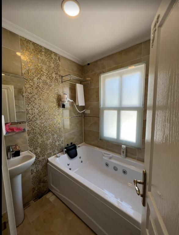Mihri Hatun Suit Hotel — 9