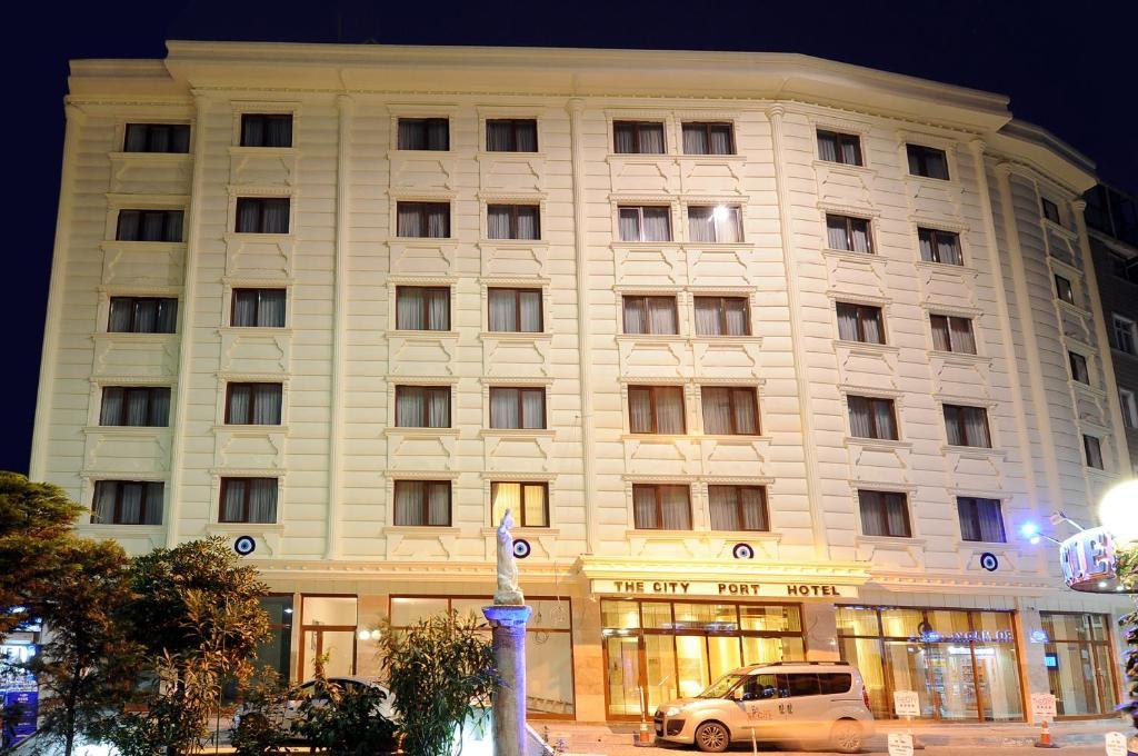 The City Port Hotel