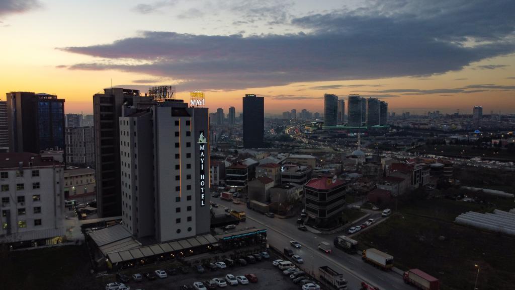 Mayi Hotel