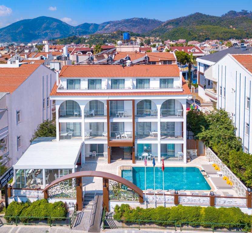 Princess Kinli Suites Hotel — 6