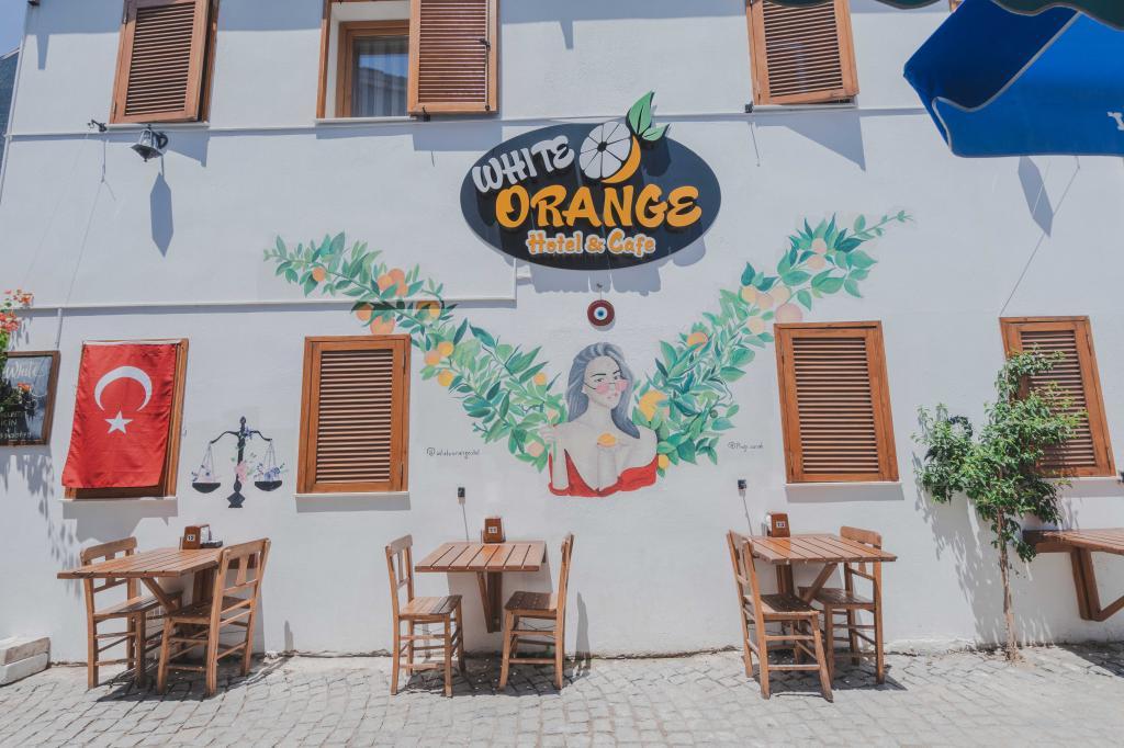 White Orange Sığacık — 3
