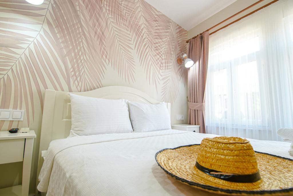 Lutro Otel Bozcaada — 3