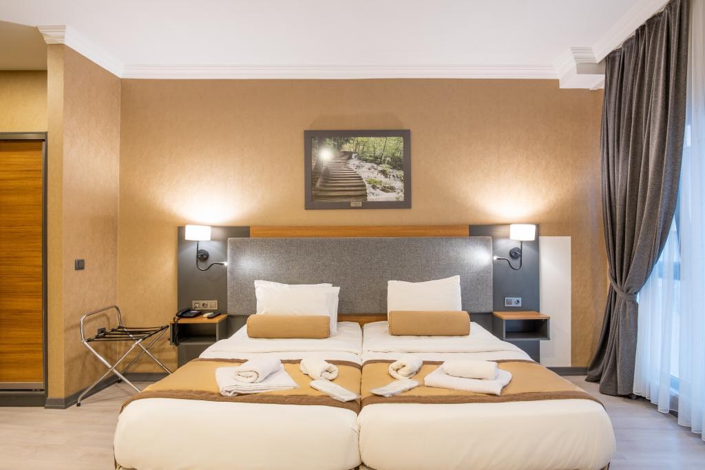 Orange Hotel & Spa — 3