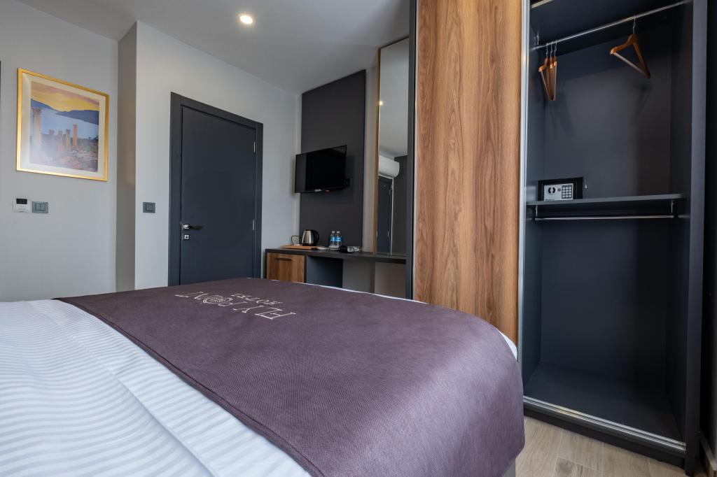 Fly Point Hotel — 4