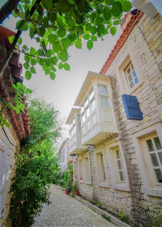 Micel Alaçatı Butik Otel — 2