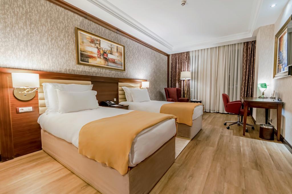Wellborn Luxury Otel — 6