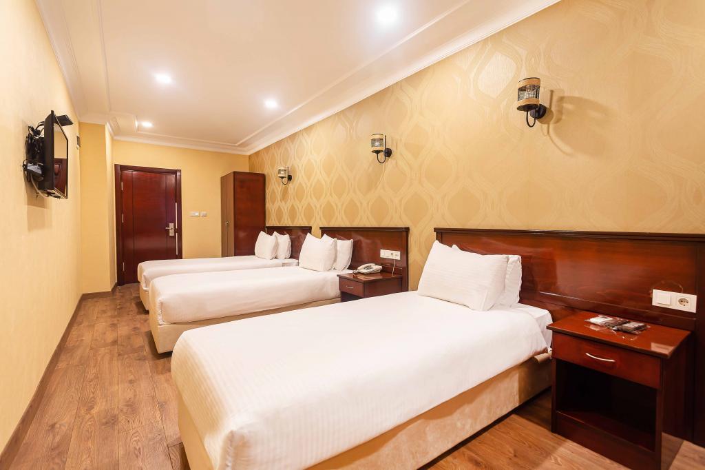 Marina Park Hotel — 4
