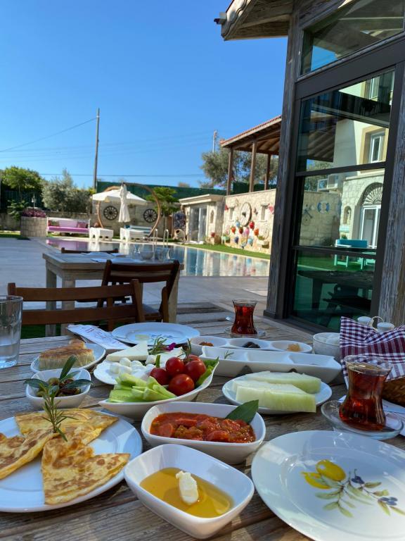 Rüzgar Gülü Butik Otel Alaçatı — 4
