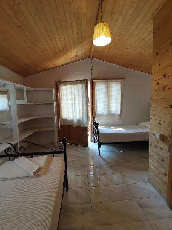 Pitos Bungalows — 5