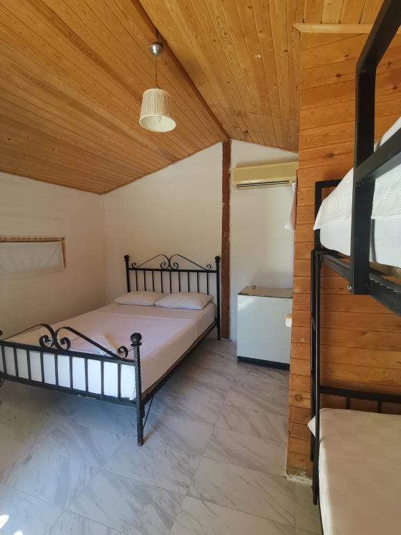 Pitos Bungalows — 8