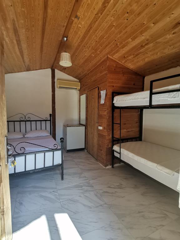 Pitos Bungalows — 10