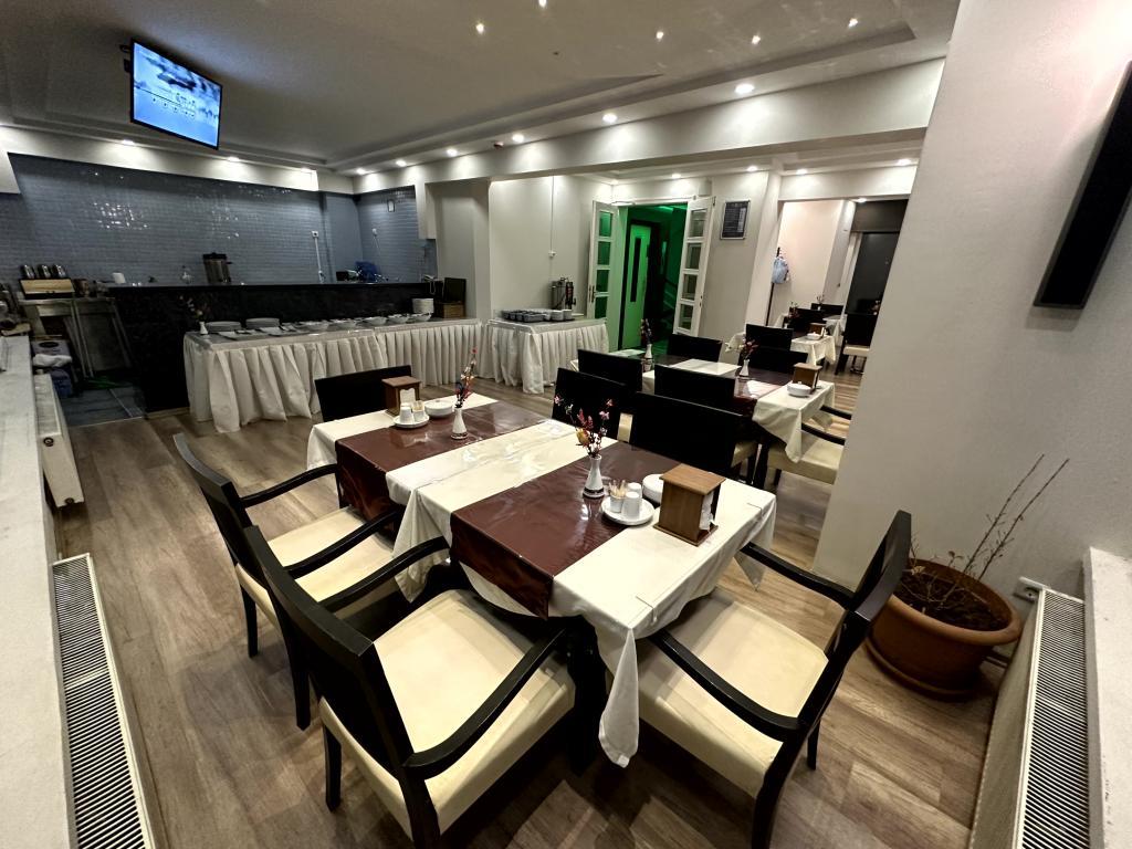 Headman Hotel — 10