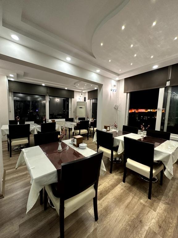 Headman Hotel — 8