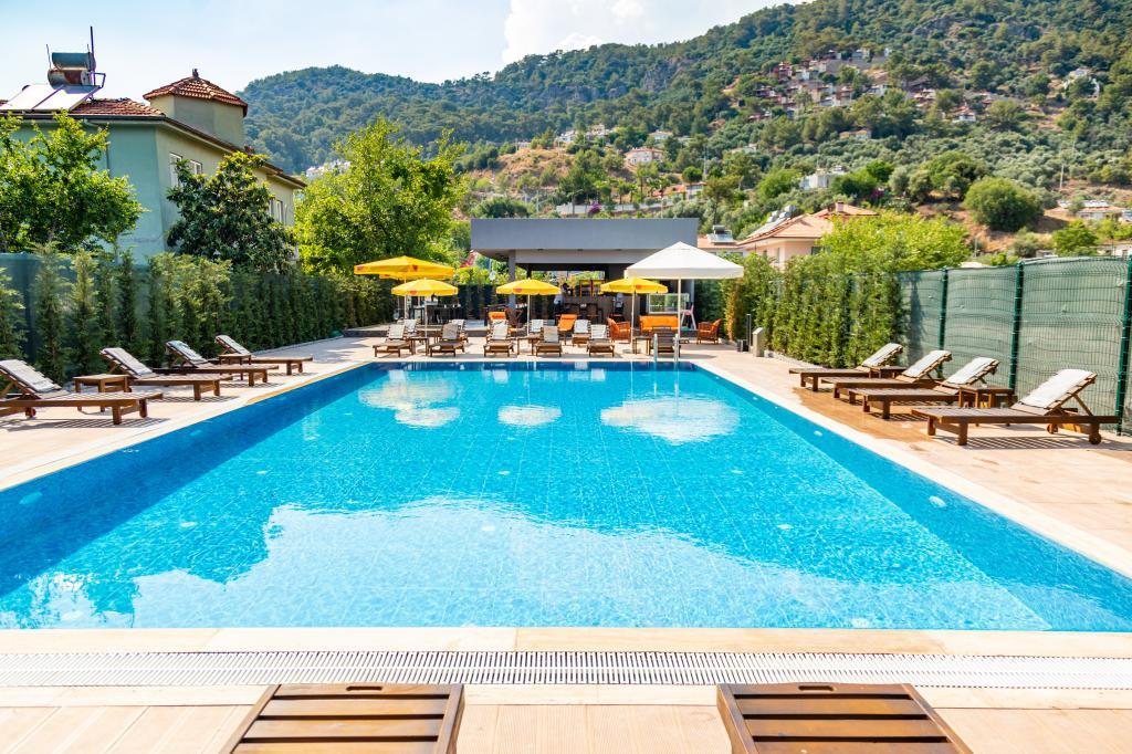 Deniz Otel Sarıgerme — 6