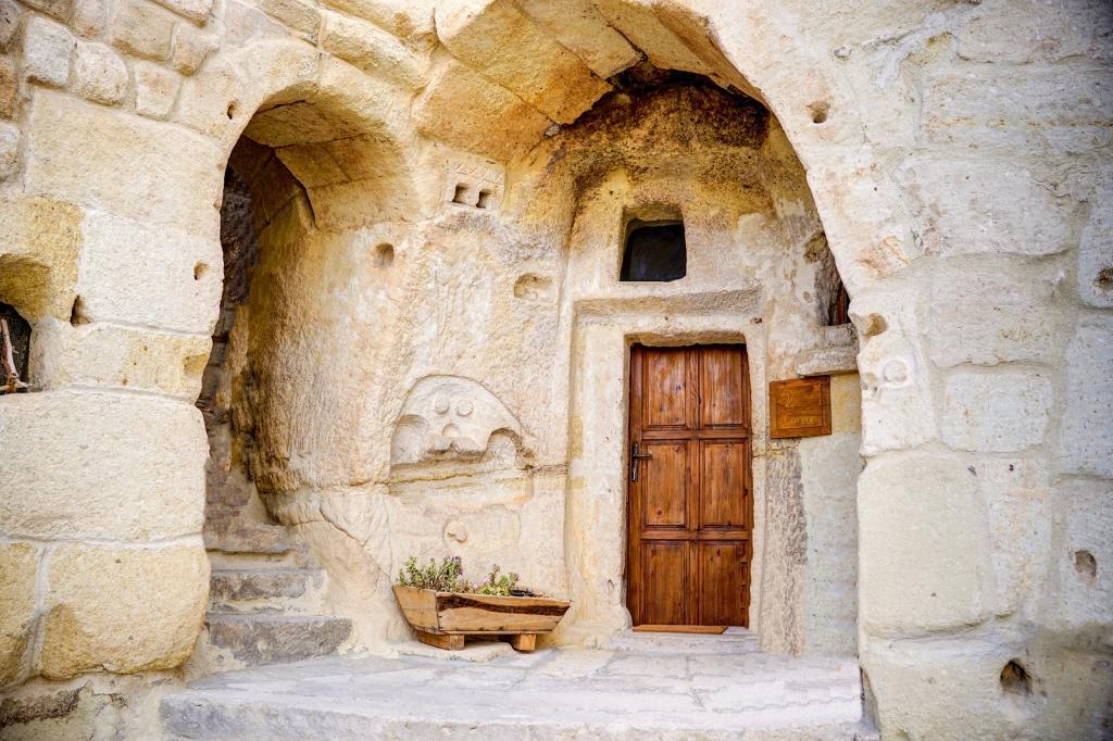 Gibos Cave Hotel — 4