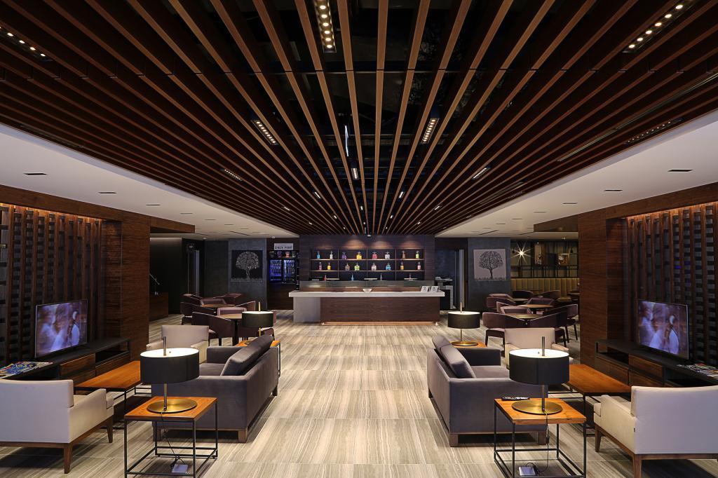 Bof Hotels Business — 4