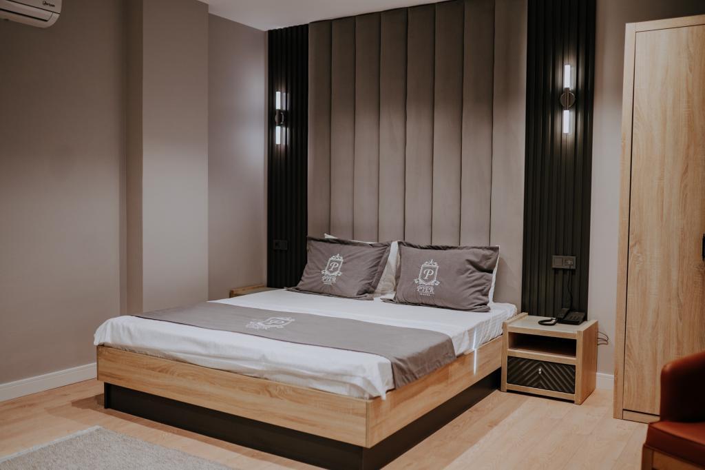 Pier Hotel — 7