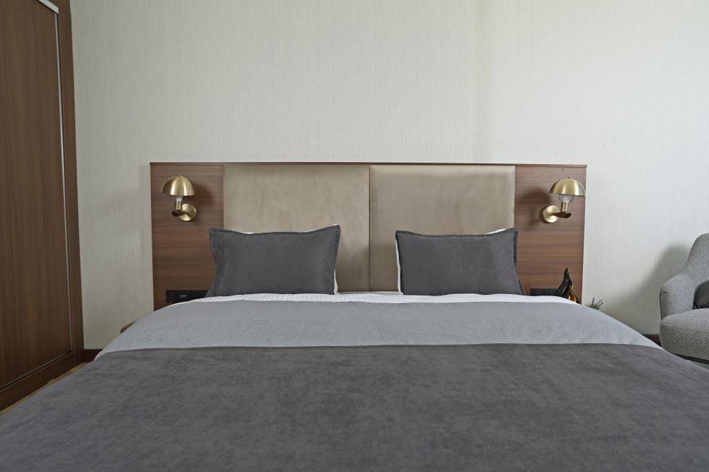 Moncher Hotel — 2