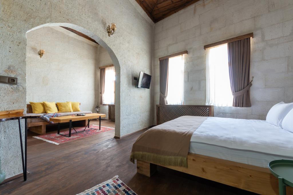 Lemon Cave Suites — 10