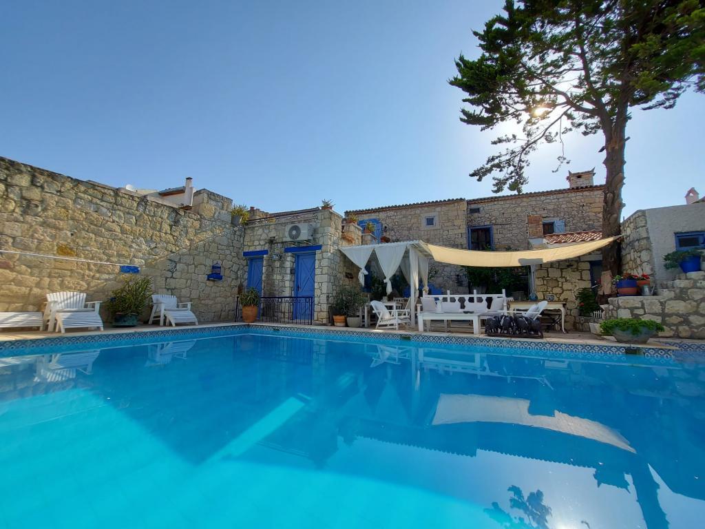 1882 Alaçatı Adults Only + 12 — 2