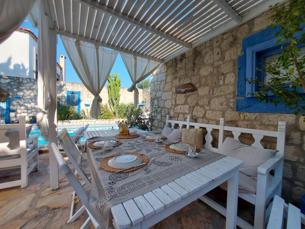 1882 Alaçatı Adults Only + 12 — 4