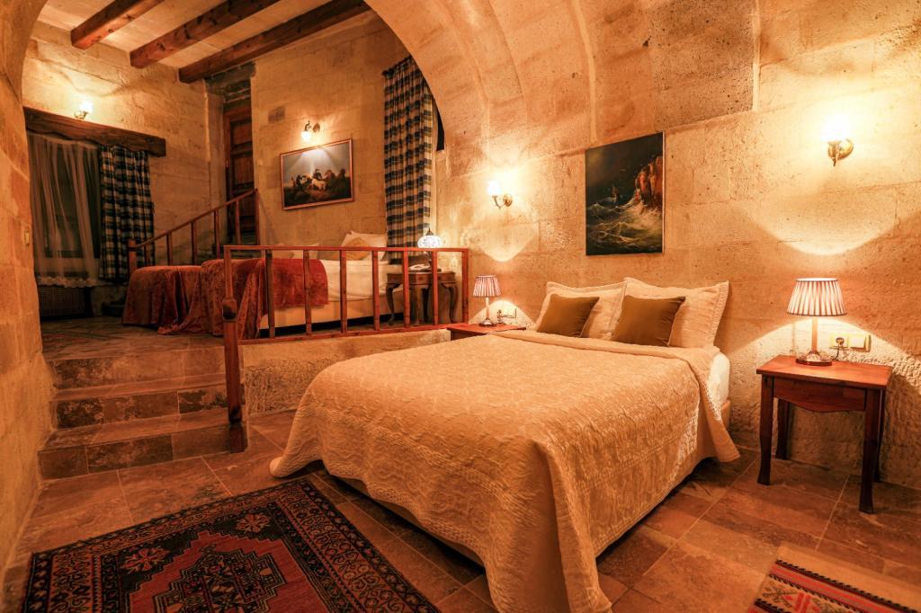 Sinasos Palace Cave Hotel Aşk Ve Mavi Konağı — 2
