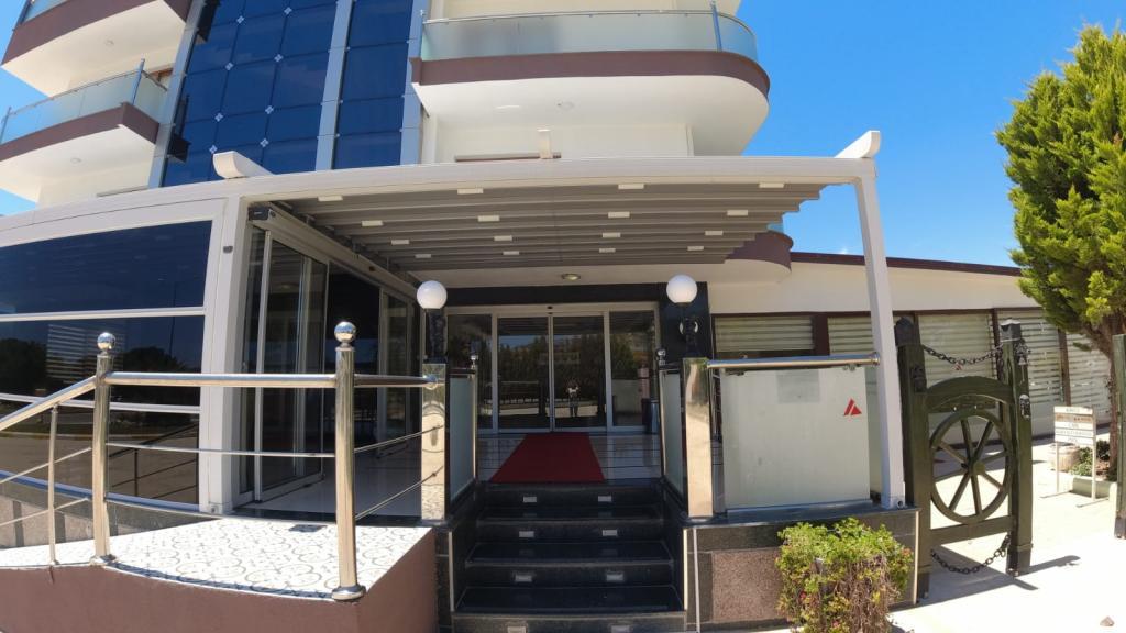 Alptekin Hotel — 4