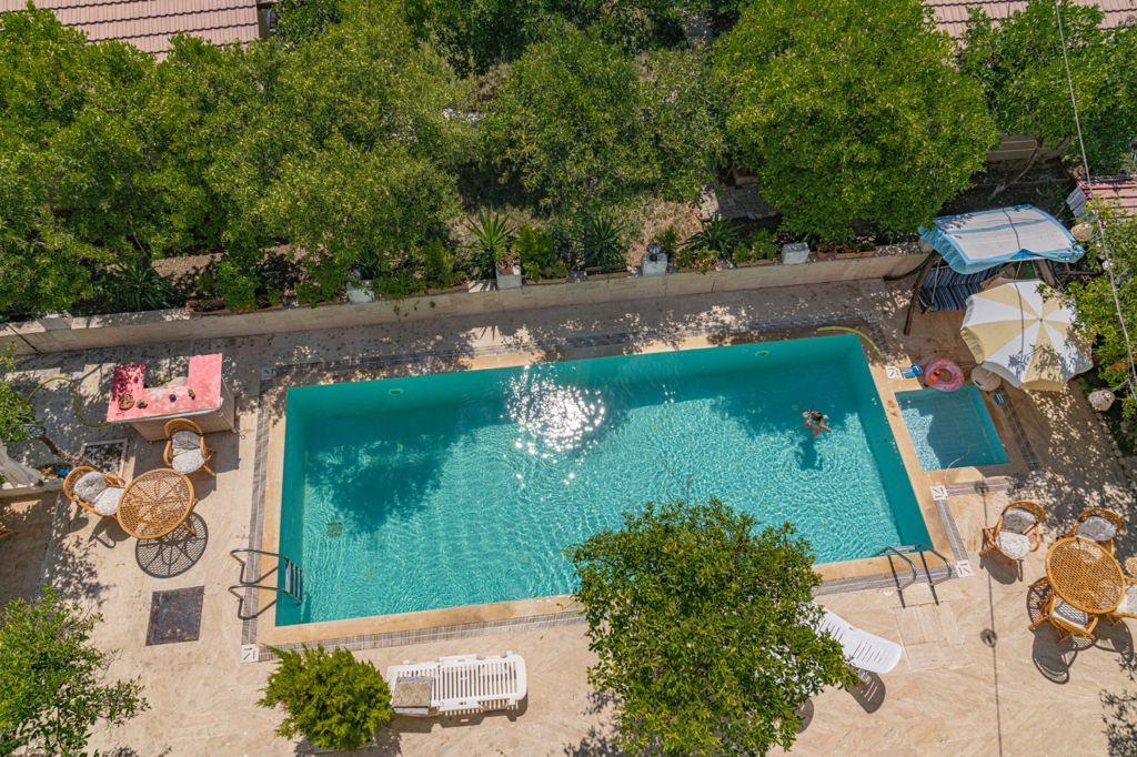 Felicity Hotel & Bungalows — 6