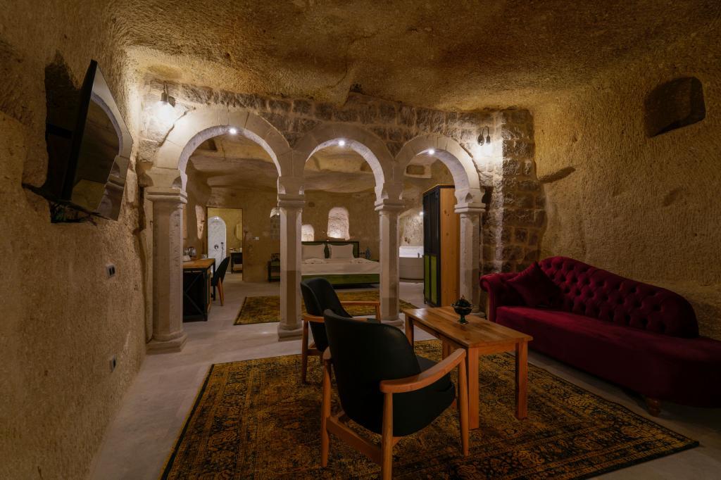 The Niche Cave Hotel +12 Adult — 7