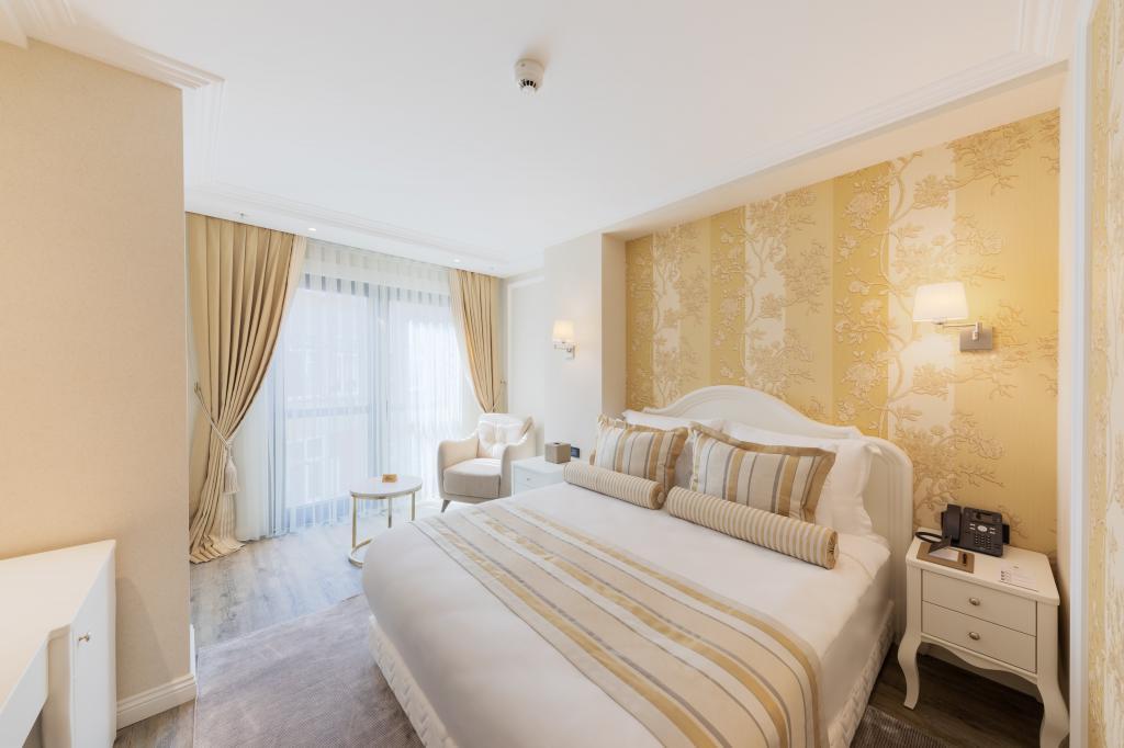 Hallmark Hotel & Spa — 2