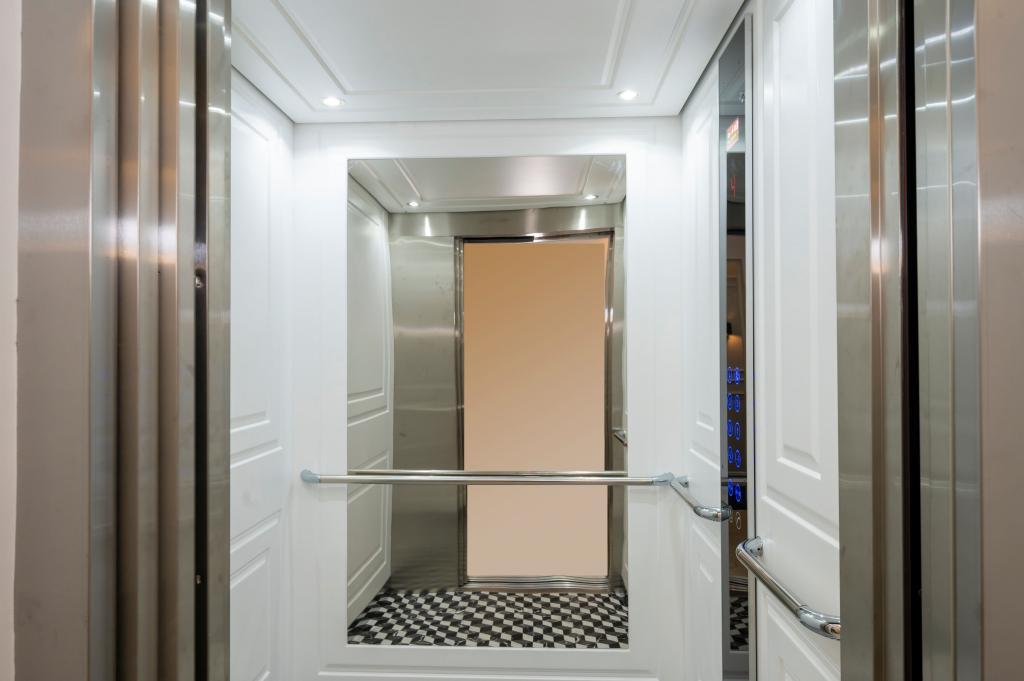 Intercity Airport Hotel — 5