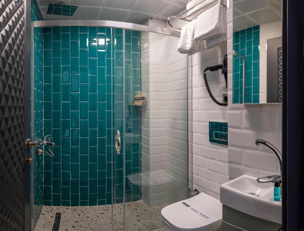 Heaven Inn Airport Hotel — 9