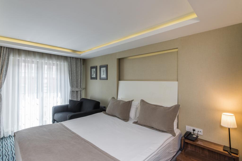 Aston Hotel — 6