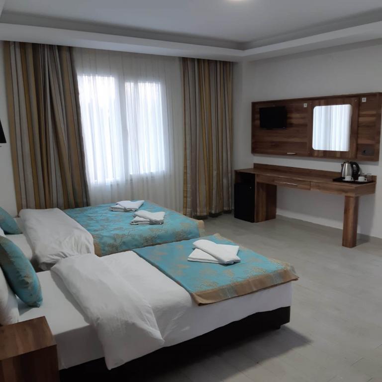 Elijah Hotel — 8
