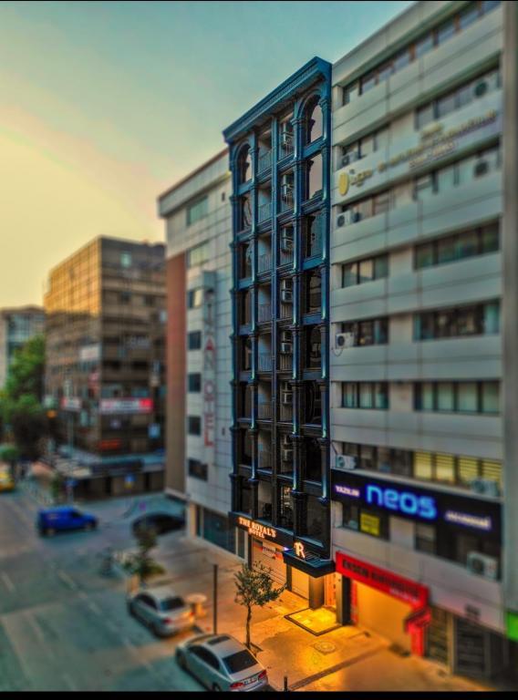 The Royals Hotel İzmir