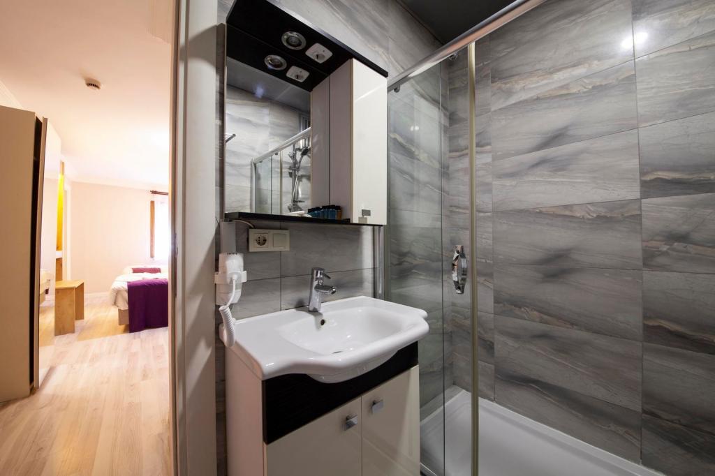 Miss City Hotel Taksim — 6