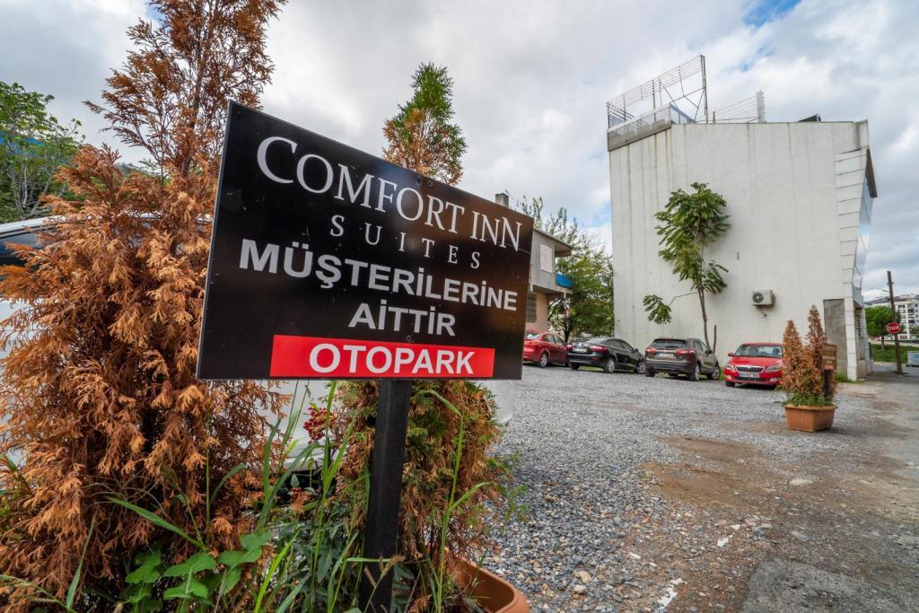 216 Comfort Inn Suıtes — 4