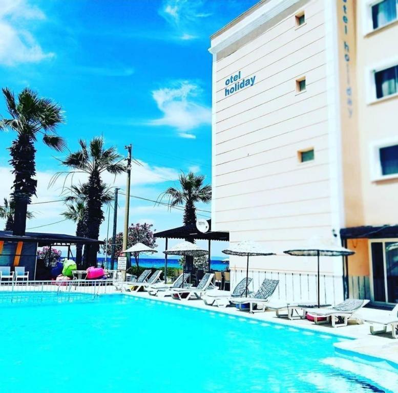 Holiday Otel Güzelçamlı