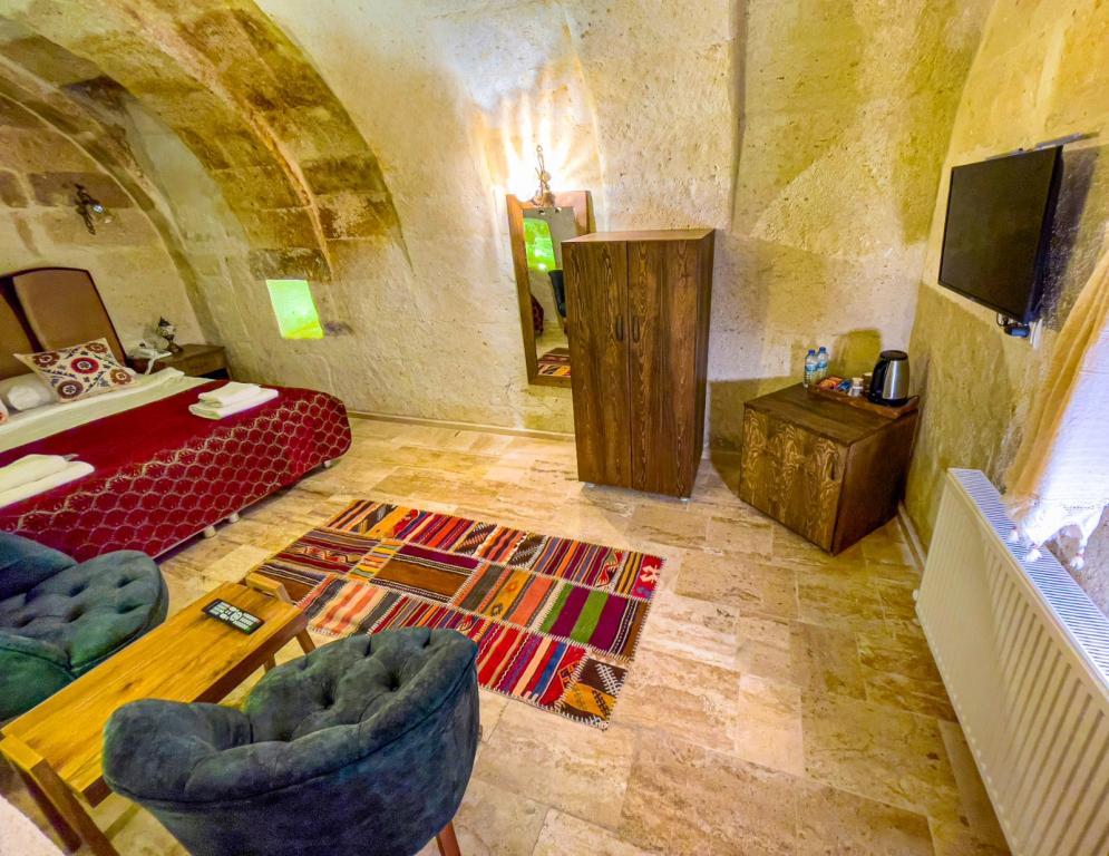 Heritage Cave Suites — 10