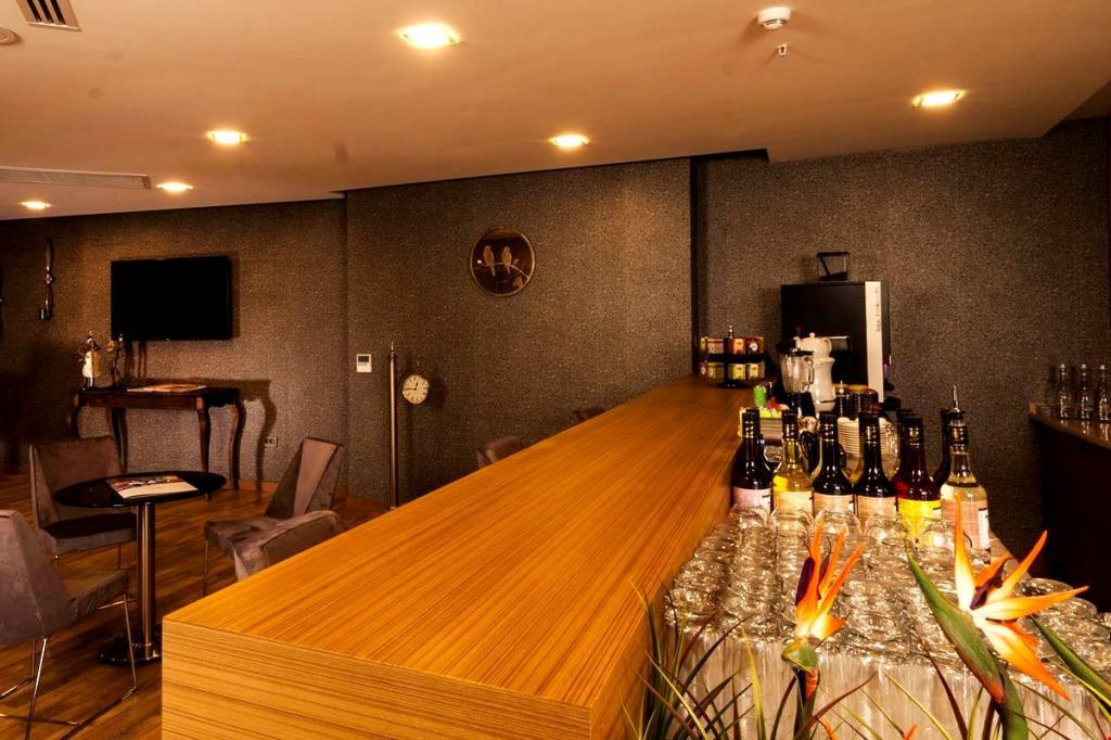 Majura Hotel Business Karşıyaka — 9
