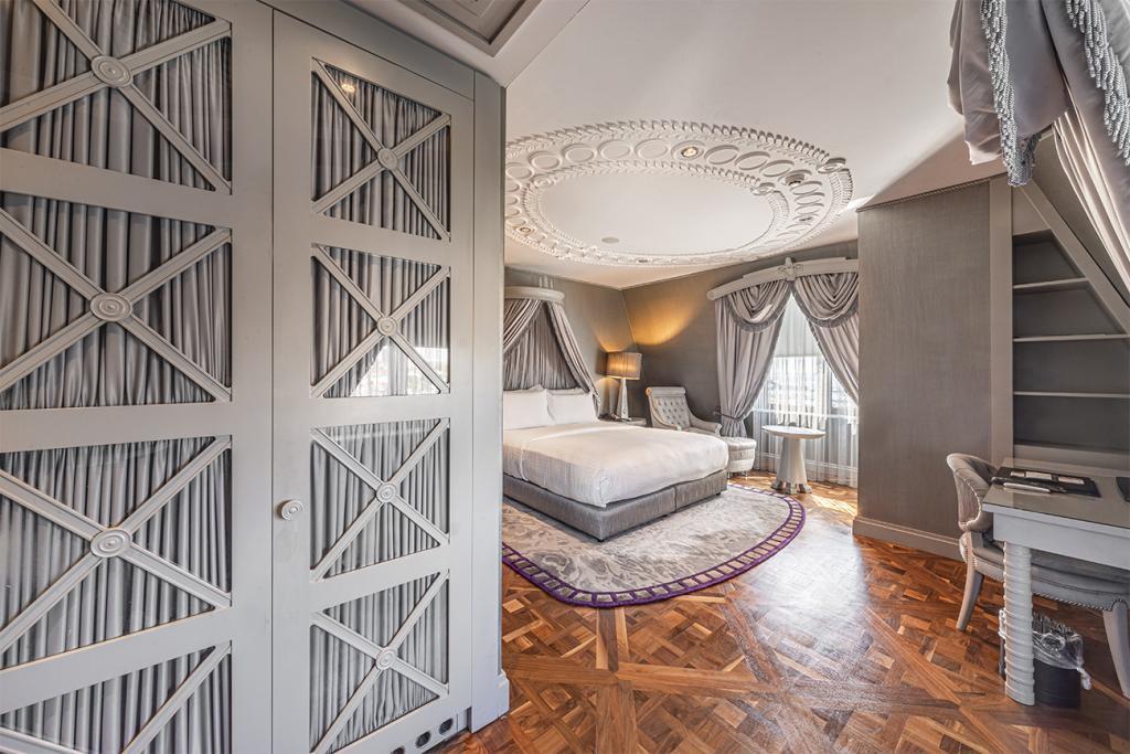 Wyndham Grand Istanbul Kalamış Marina Hotel — 2