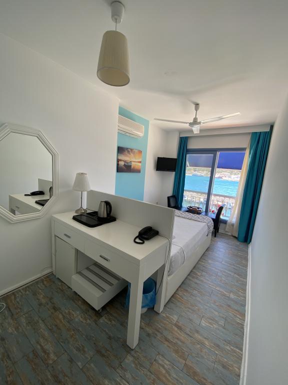 Çeşme Larimar Hotel — 3